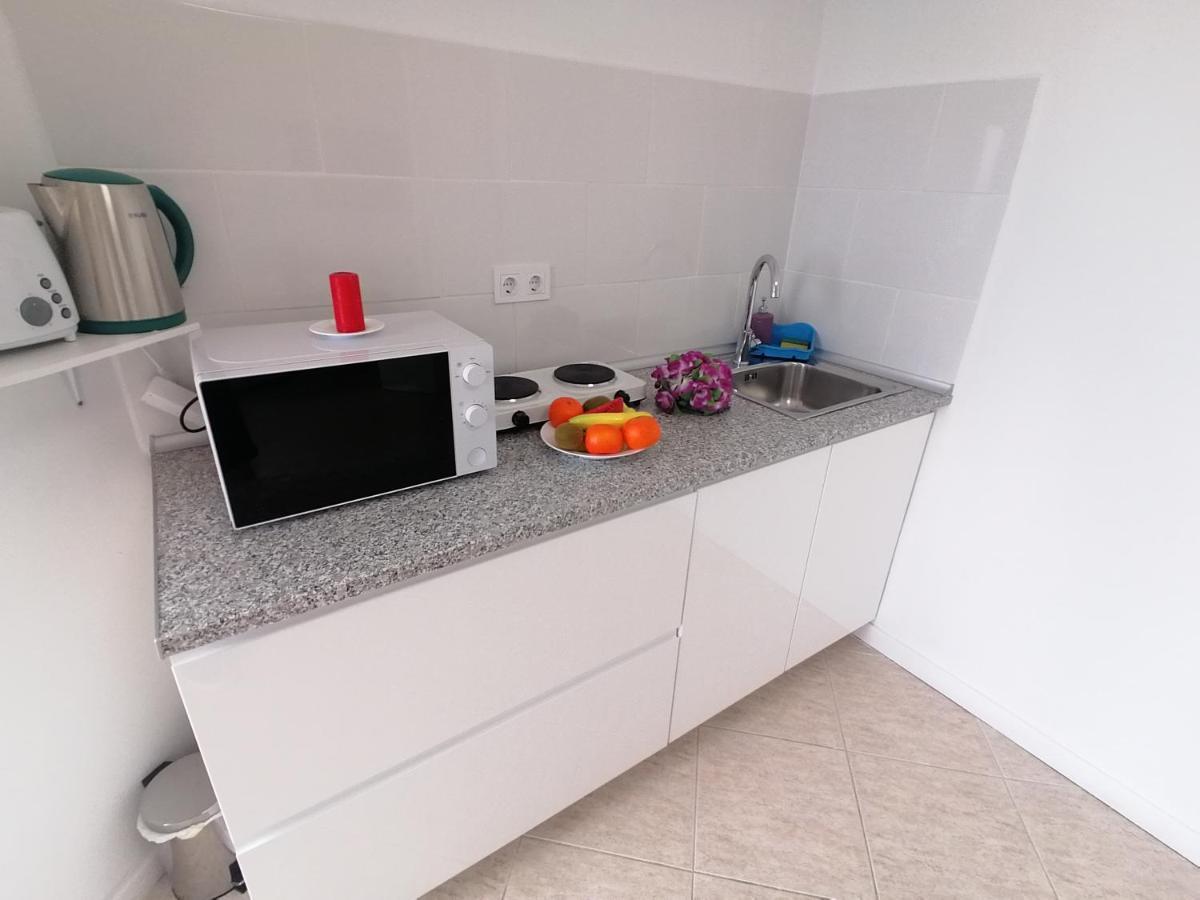 Small Studio, 50 M Front Of The Ocean & Free Wifi Playa Feñabe Bagian luar foto
