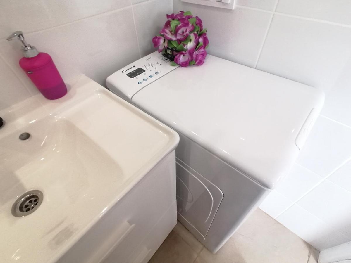 Small Studio, 50 M Front Of The Ocean & Free Wifi Playa Feñabe Bagian luar foto